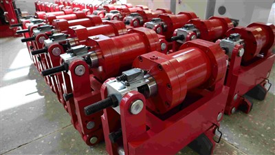 What Is The Difference Between Wheel Side Wind Brakes And Track Clamps? What Is The Difference Between Wheel Side Wind Brakes And Track Clamps?